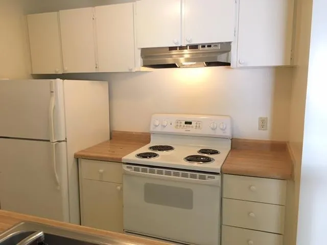 127 Piccadilly Place E, San Bruno, California 94066