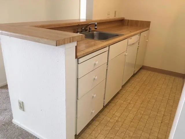 127 Piccadilly Place E, San Bruno, California 94066