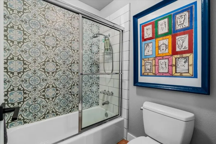 Casita bath