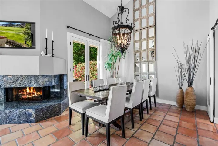 Dine in style!
