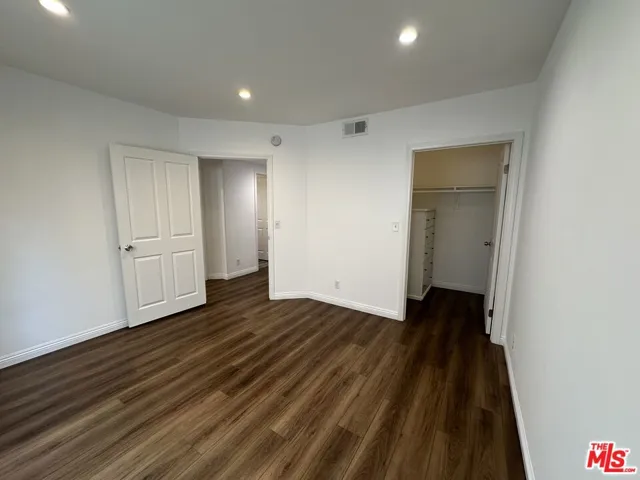 11907 Darlington Avenue 203, Los Angeles, California 90049