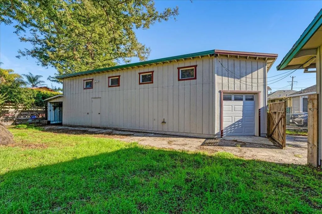 121 Chilverton Street, Santa Cruz, California 95062 home-pic-35