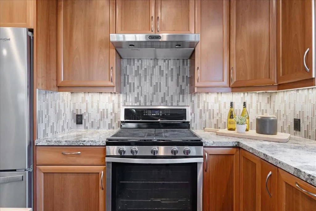 121 Chilverton Street, Santa Cruz, California 95062 home-pic-11