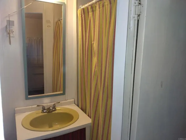 Primary bath with step in shower!