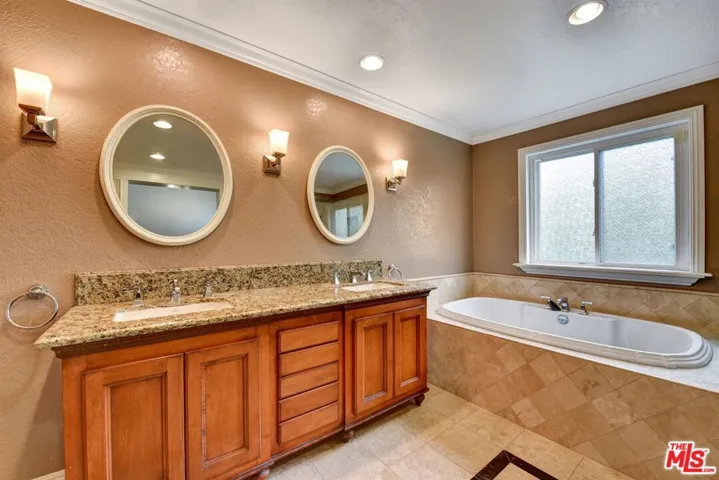 1112 N Palo Loma Place, Orange, California 92869