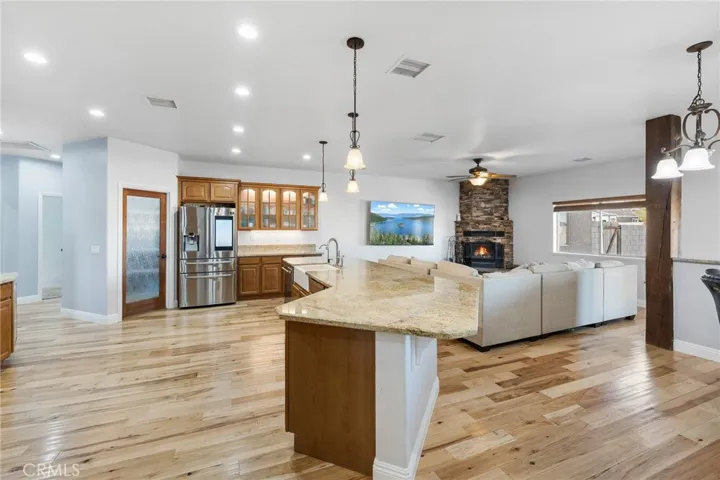 39815 18th Street W, Palmdale, California 93551
