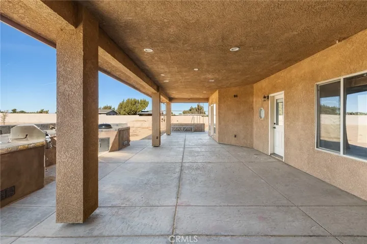 39815 18th Street W, Palmdale, California 93551