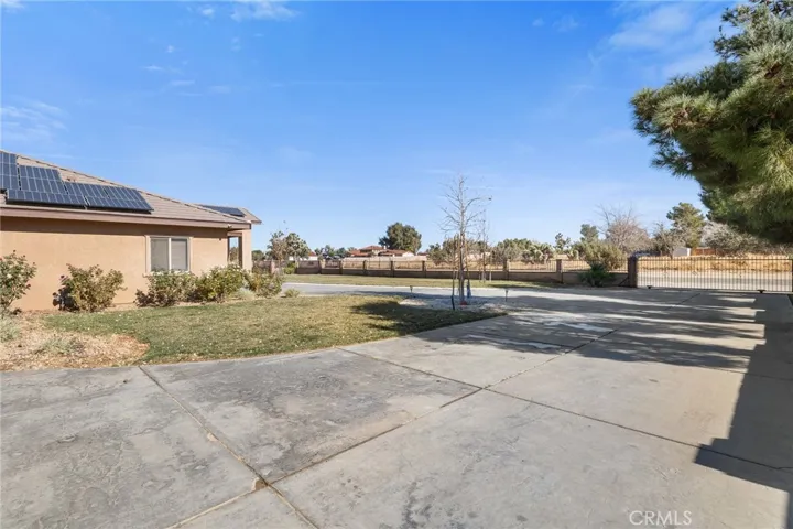 39815 18th Street W, Palmdale, California 93551
