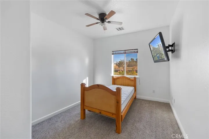 39815 18th Street W, Palmdale, California 93551