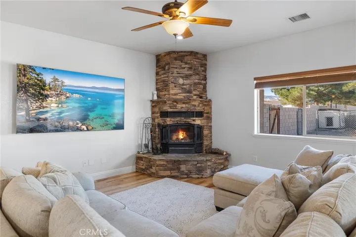 39815 18th Street W, Palmdale, California 93551
