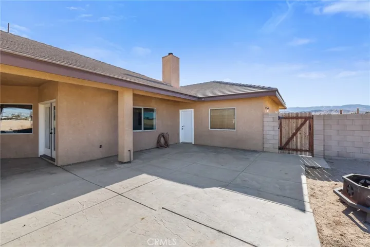 39815 18th Street W, Palmdale, California 93551