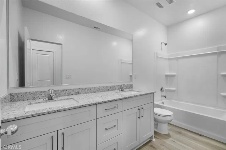 12329 Craven Way, Victorville, California 92392