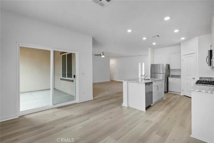 12329 Craven Way, Victorville, California 92392