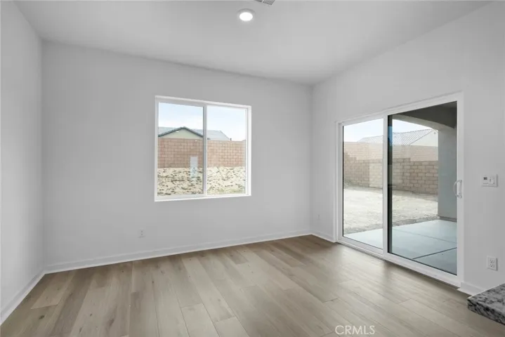 12329 Craven Way, Victorville, California 92392