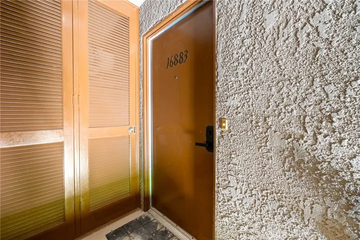 16883 Bluewater Lane 27, Huntington Beach, California 92649