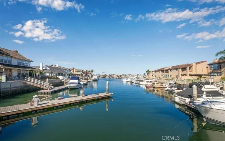 Enjoy time on the water with a paddle board, kayak, or Duffy boat!
