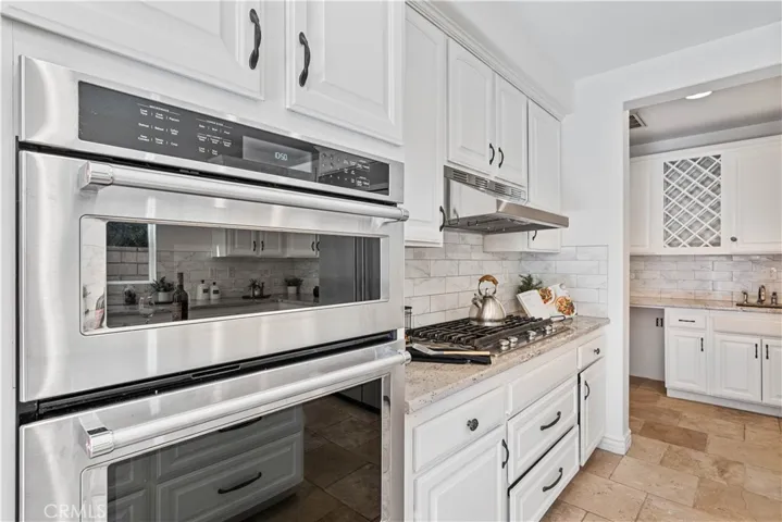 8751 Gentle Wind Drive, Corona, California 92883