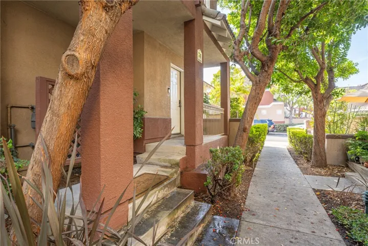 74 Santa Barbara Court, Lake Forest, California 92610