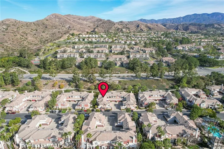74 Santa Barbara Court, Lake Forest, California 92610