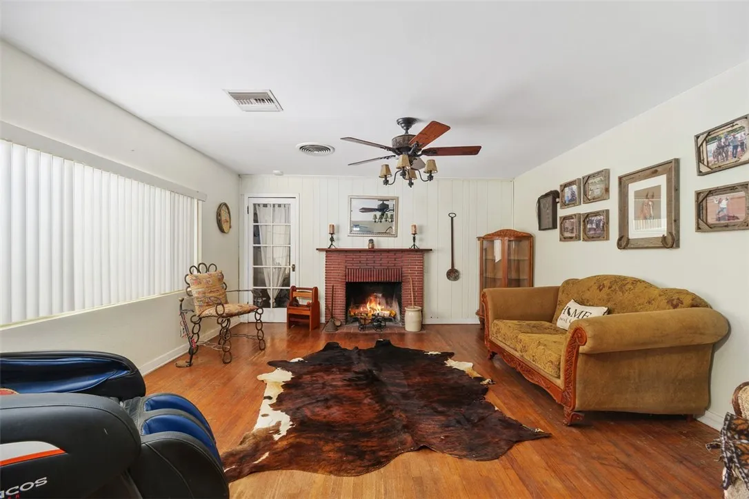 4234 Center Avenue, Norco, California 92860 home-pic-7