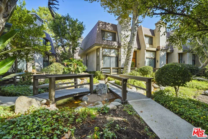 9000 Vanalden Avenue 187, Northridge, California 91324