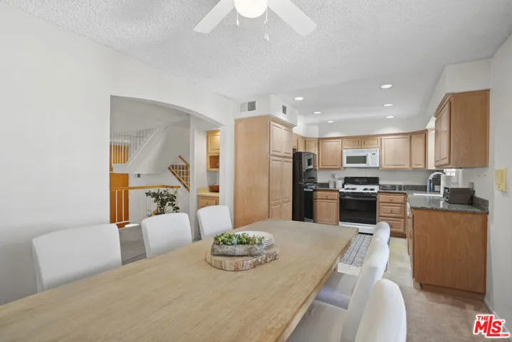 9000 Vanalden Avenue 187, Northridge, California 91324