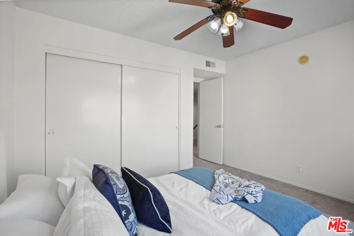 9000 Vanalden Avenue 187, Northridge, California 91324