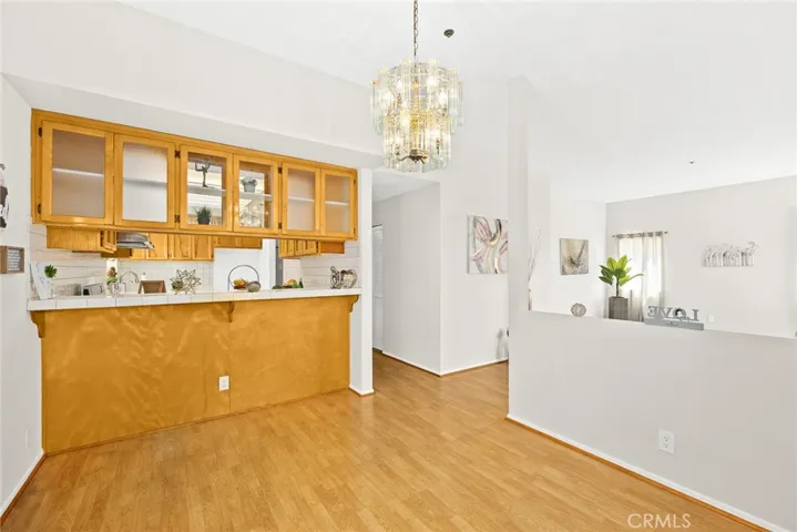 Dinning room with city views (owner unit)