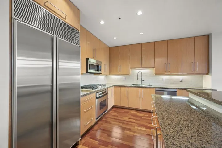 700 W Harbor Dr 103, San Diego, California 92101