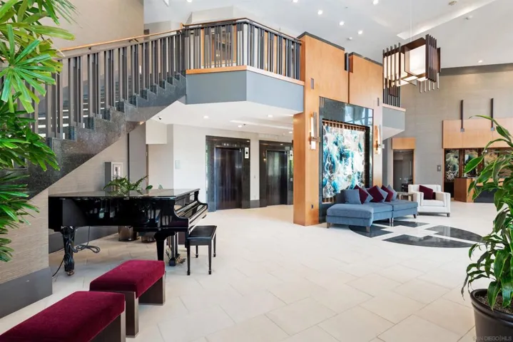 700 W Harbor Dr 103, San Diego, California 92101