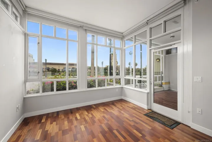 700 W Harbor Dr 103, San Diego, California 92101