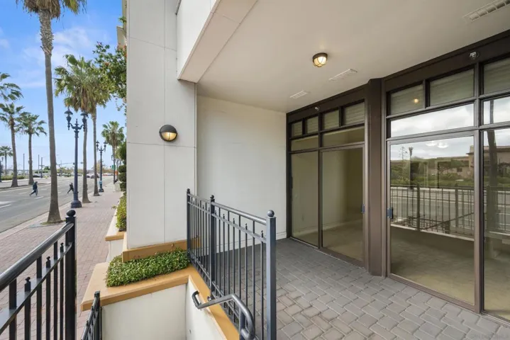 700 W Harbor Dr 103, San Diego, California 92101