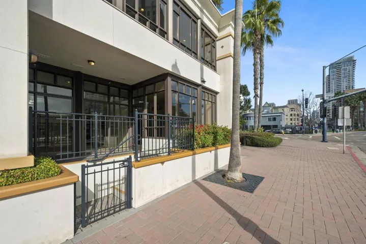 700 W Harbor Dr 103, San Diego, California 92101