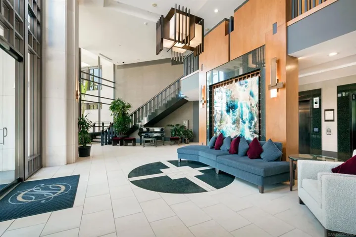 700 W Harbor Dr 103, San Diego, California 92101