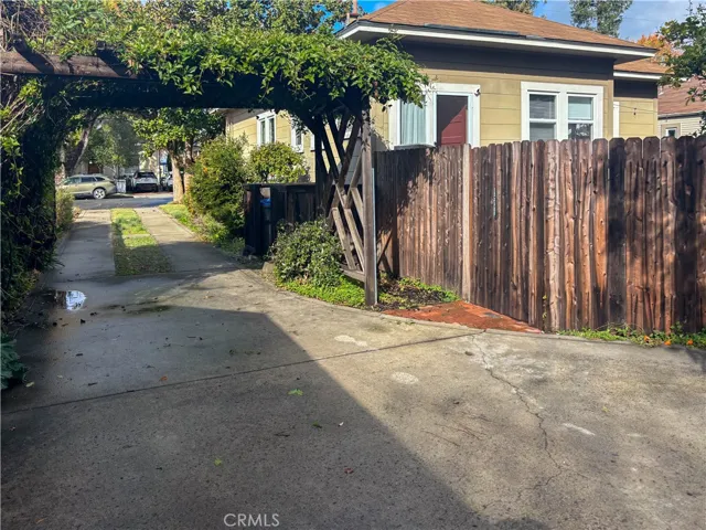 1045 -1049 Islay Street, San Luis Obispo, California 93401