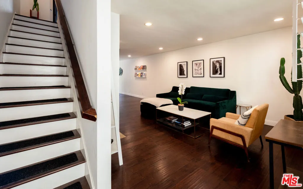 933 17th Street 9, Santa Monica, California 90403 home-pic-13