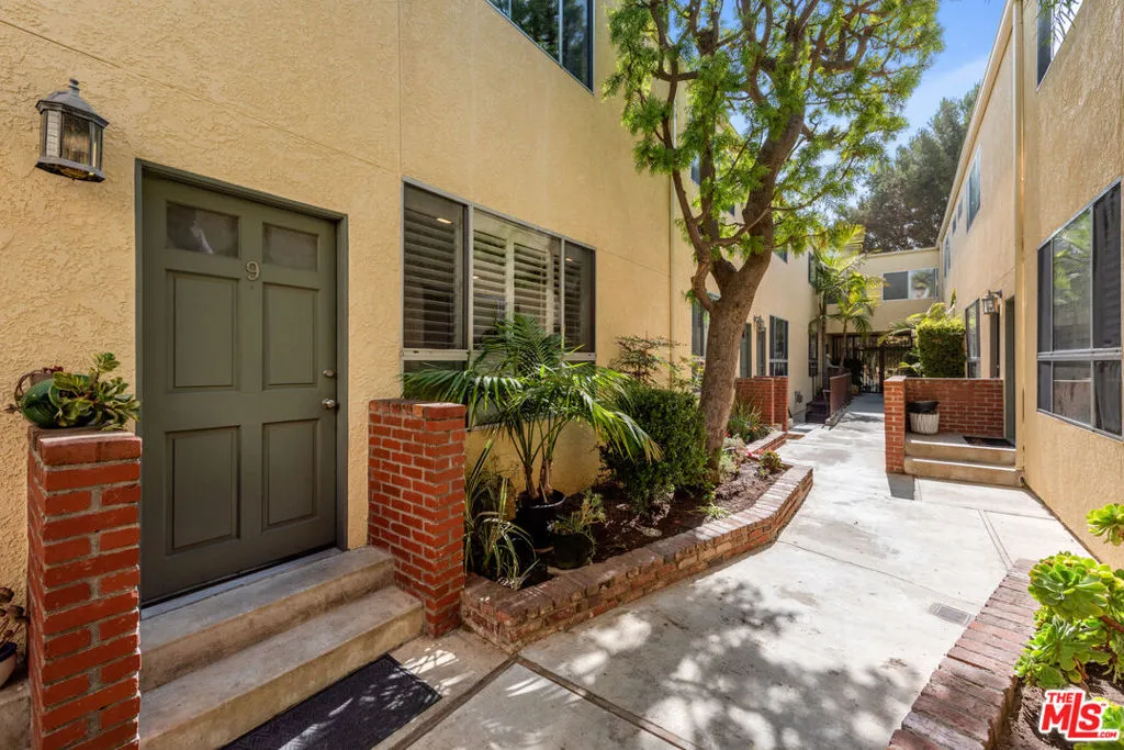 933 17th Street 9, Santa Monica, California 90403 home-pic-20