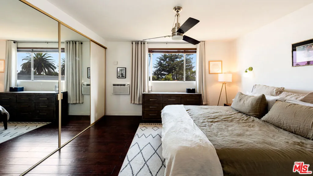933 17th Street 9, Santa Monica, California 90403 home-pic-15