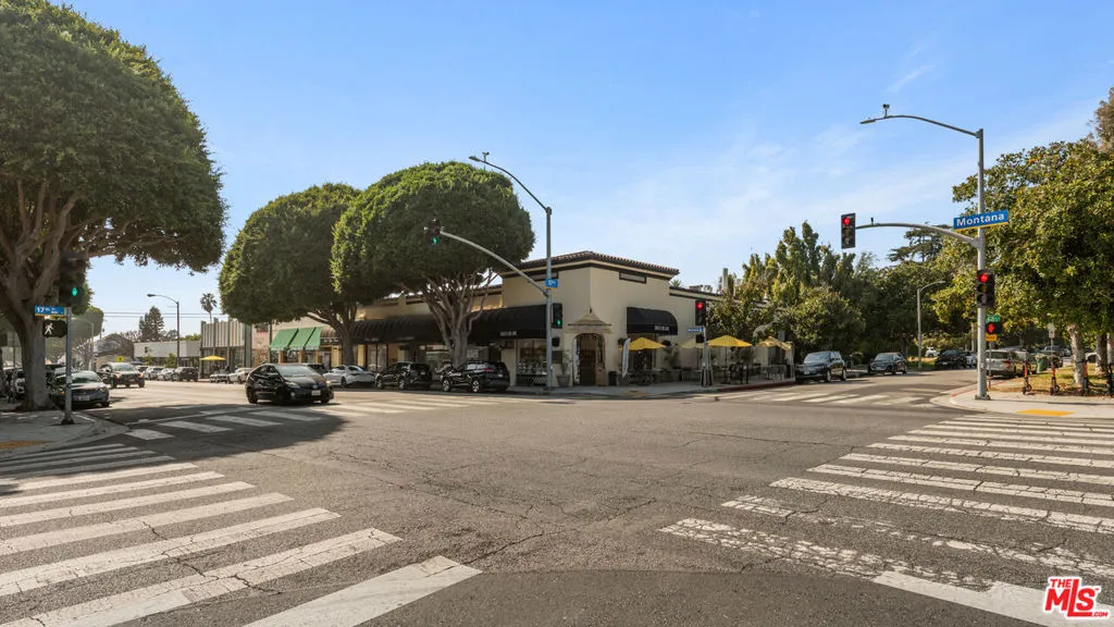 933 17th Street 9, Santa Monica, California 90403 home-pic-26