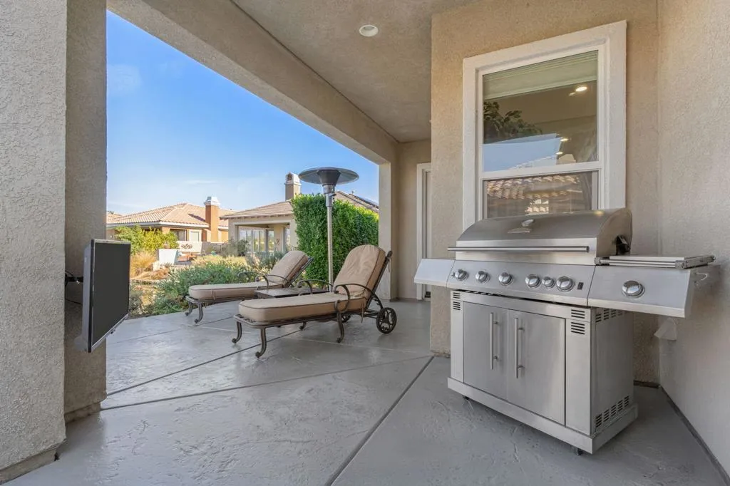 2 Pyramid Lake Court, Rancho Mirage, California 92270 home-pic-28