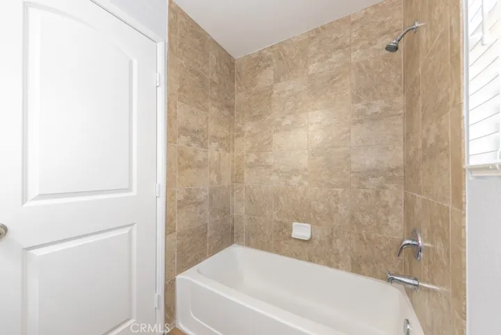 6180 Lincoln Avenue 7, Cypress, California 90630