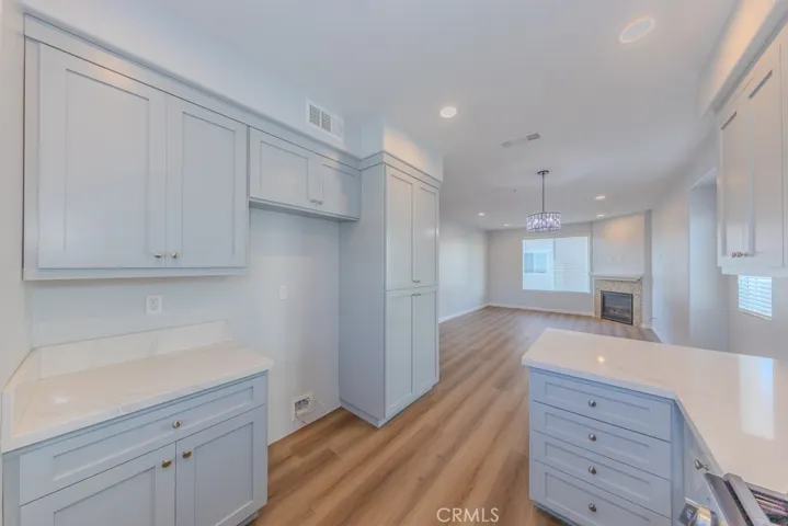 6180 Lincoln Avenue 7, Cypress, California 90630