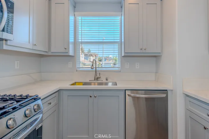 6180 Lincoln Avenue 7, Cypress, California 90630