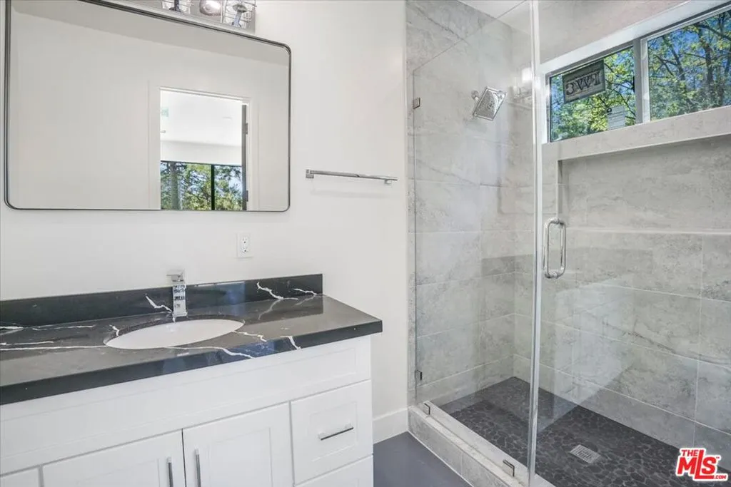 1021 Teakwood Drive, Lake Arrowhead, California 92352 home-pic-29