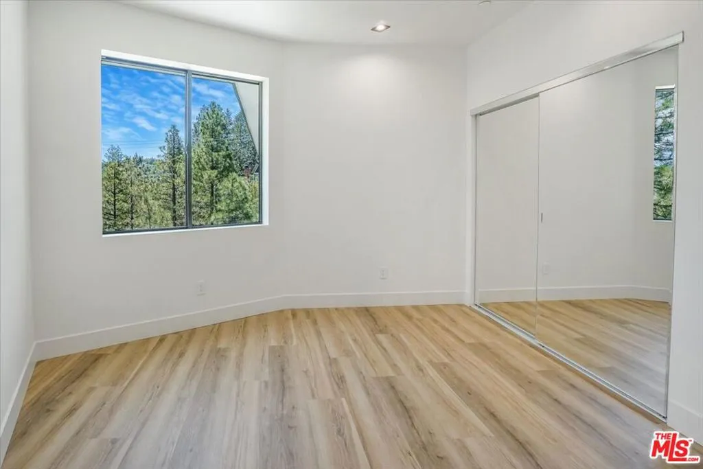 1021 Teakwood Drive, Lake Arrowhead, California 92352 home-pic-36
