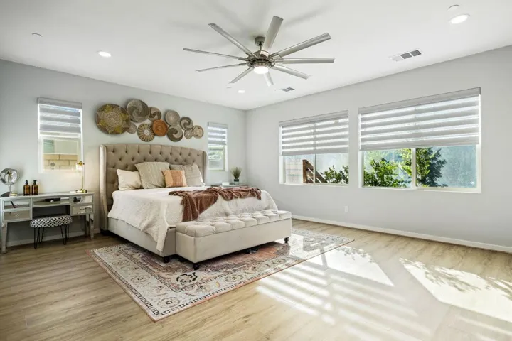 33-web-or-mls-TH_Palazio_OPMG_1224_033