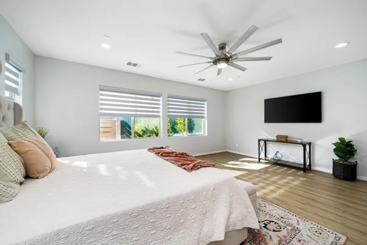 35-web-or-mls-TH_Palazio_OPMG_1224_035