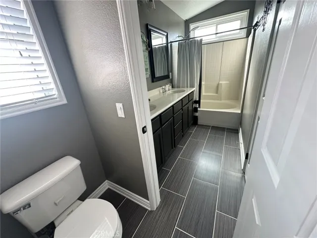 BEDROOM 1 BATHROOM
