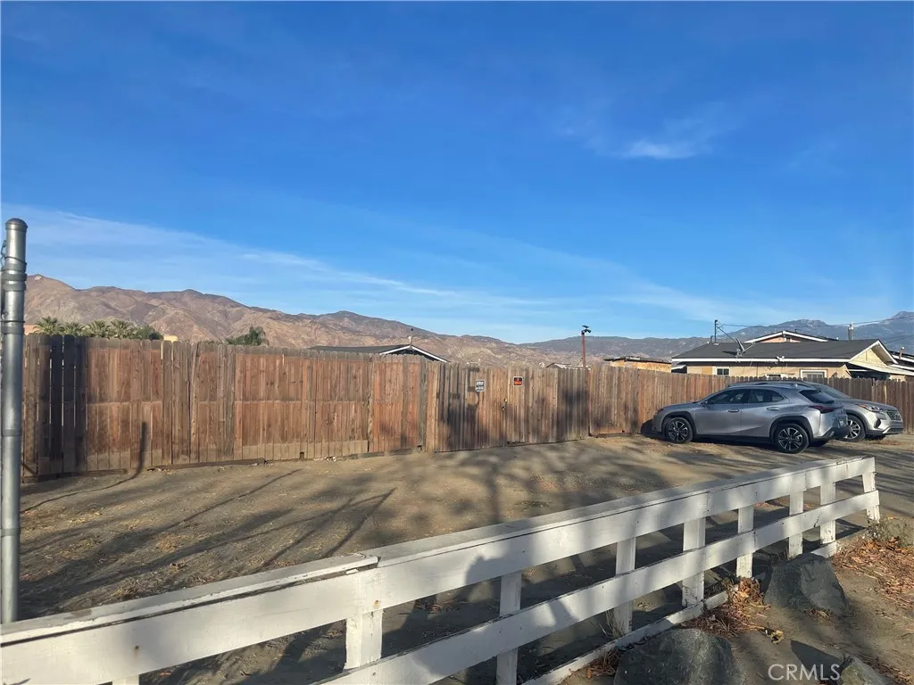 421 E Commonwealth Avenue 423, San Jacinto, California 92583 home-pic-2