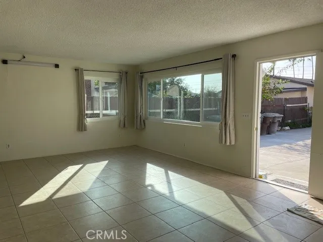 10802 Garza Avenue, Anaheim, California 92804 home-pic-6